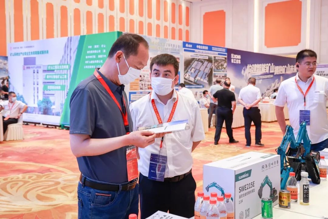 ������ҵǰ�����ռ��������ǹ��ɶԹ�����������ھŽ�����ǽ�������׫��Ӫ����������װ�����