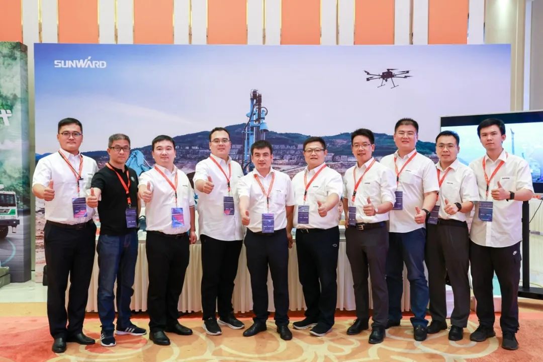 ������ҵǰ�����ռ��������ǹ��ɶԹ�����������ھŽ�����ǽ�������׫��Ӫ����������װ�����