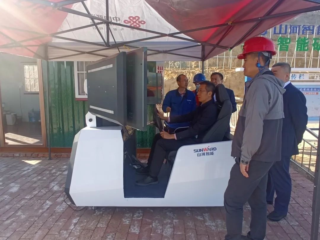 �ǹ��ɶԹ���������ɫ����װ������������˹��Զú�������ģ��ɽ