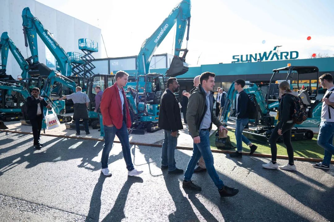 Bauma 2022 | ���ƶ��е��»����ǹ��ɶԹ������ܵ¹�����չԲ���չ�