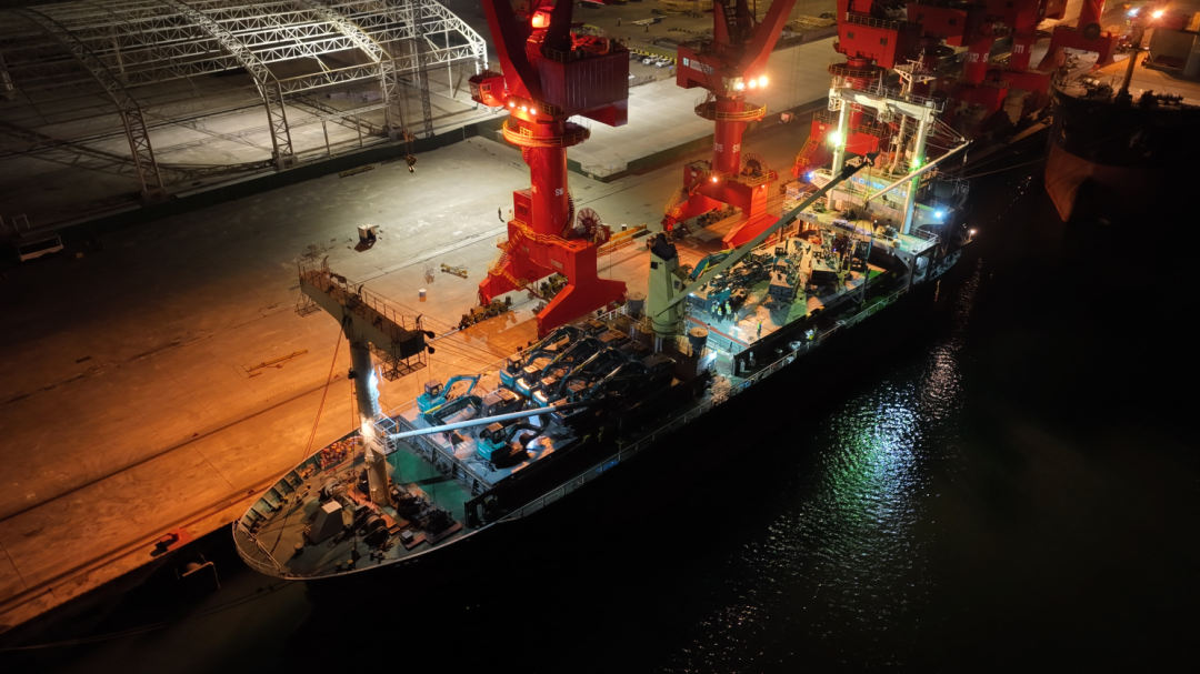 亿元装备“包船”出海!糖果派对官网智能国际市场迎来开门红