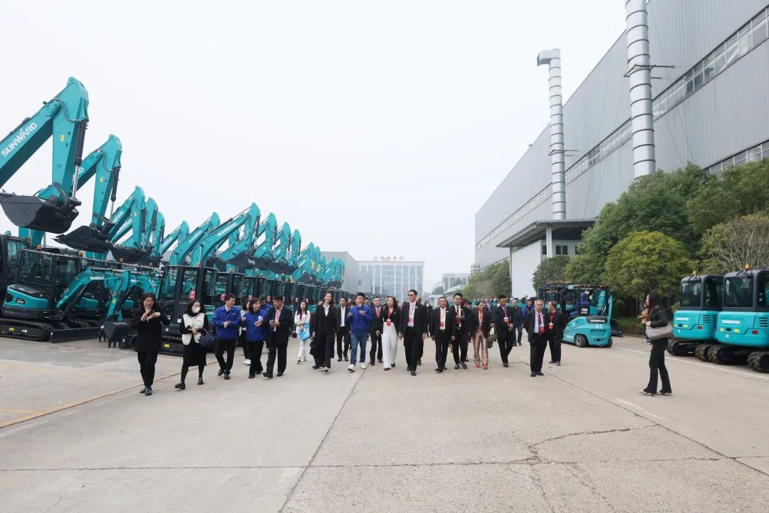 泰国代表团到访糖果派对官网智能