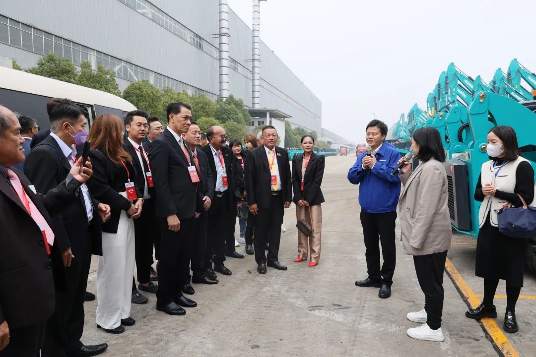 泰国代表团到访糖果派对官网智能