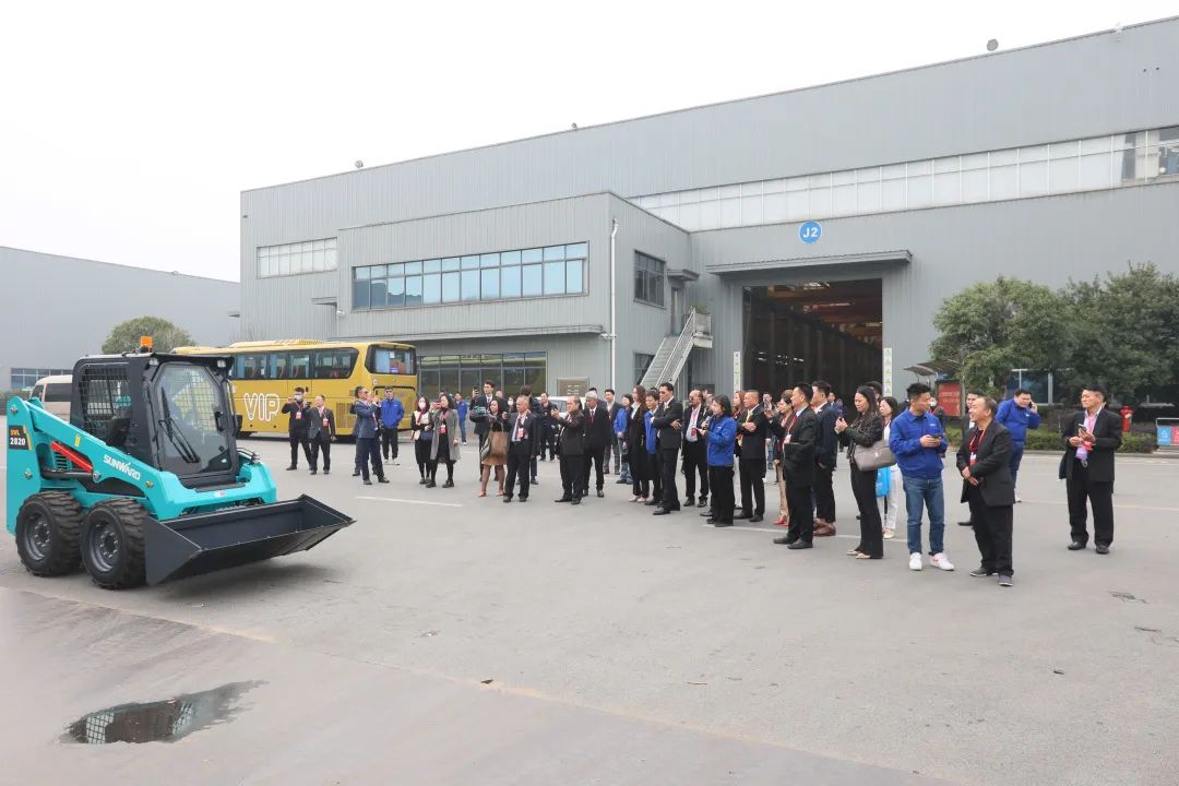 泰国代表团到访糖果派对官网智能