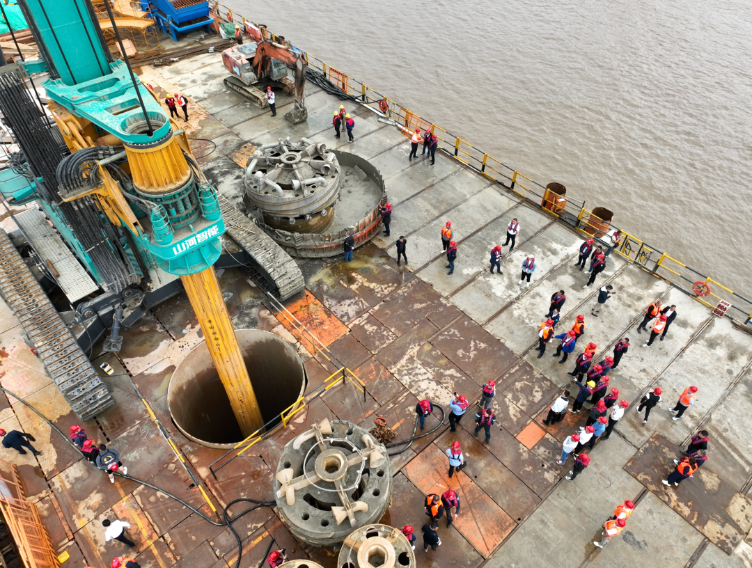 ³¬µÈ×°±¸Öú½¨³¬µÈ¹¤³Ì£¡ÌǹûÅɶԹÙÍøÖÇÄܳ¬µÈÐýÍÚ×ê»úSWDM1280ÍÆ½é»áÀֳɾÙÐÐ