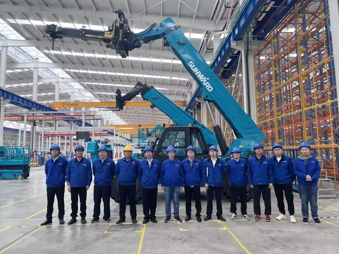 ���Ҷ��ƣ��ǹ��ɶԹ��������͸��滻��е��˳������