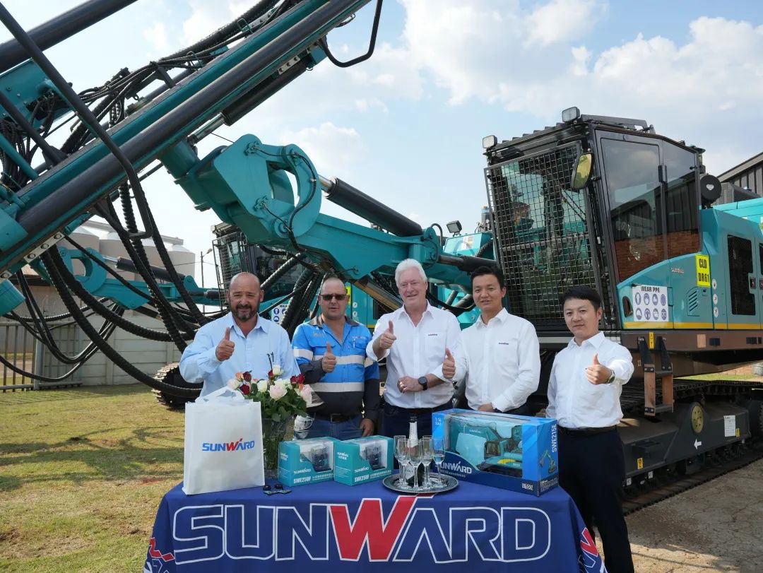 �ϰ��Ϸ����ǹ��ɶԹ������������������������ͻ�