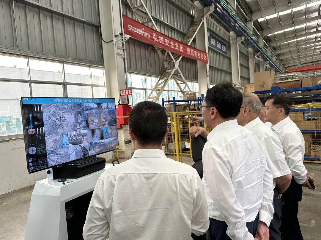 ÖйúÁªÍ¨¼¯ÍŸ±×Ü˾ÀíÁº±¦¿¡µ½·ÃÌǹûÅɶԹÙÍøÖÇÄÜ