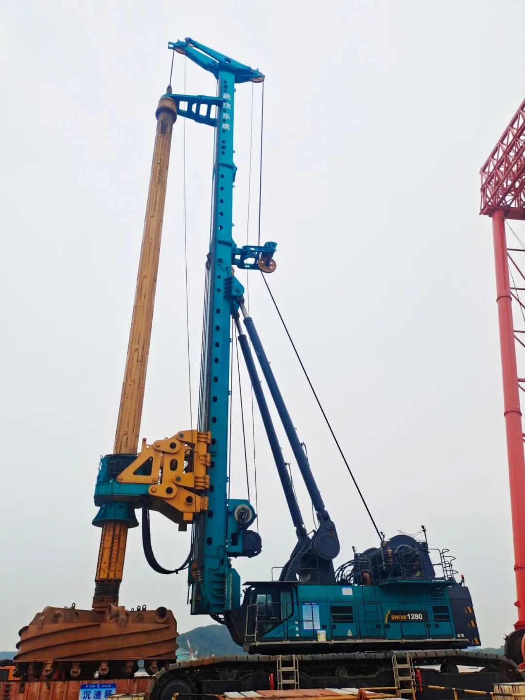 新战绩+1!糖果派对官网智能超等旋挖钻机创6.3米直径钻孔新纪录