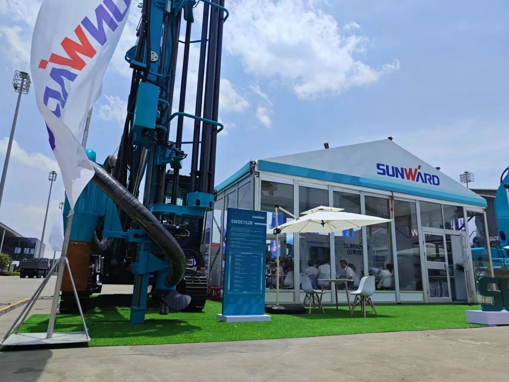 ���η�����Я�����У��ǹ��ɶԹ�����������������зǾ�óչ����