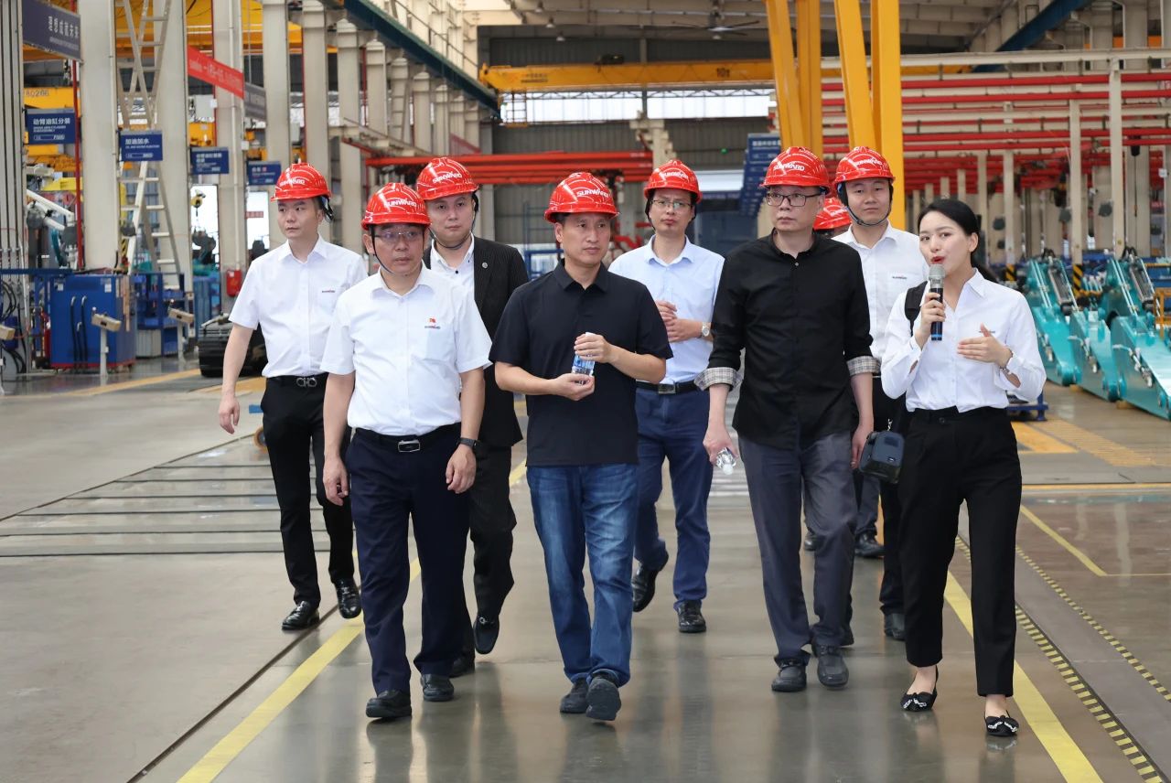 永青科技集团董事长胡晓东带队到访糖果派对官网智能