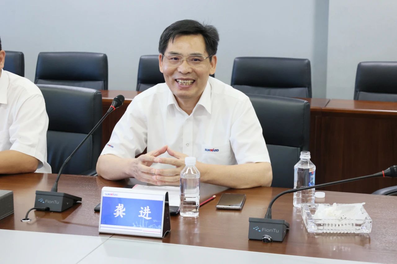 永青科技集团董事长胡晓东带队到访糖果派对官网智能