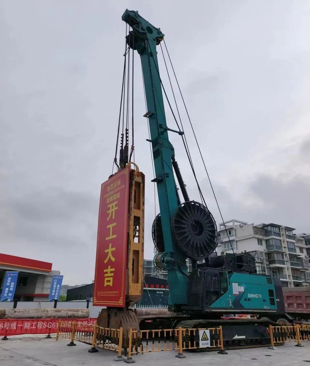 �������ڹ����ش󹤳̣��ǹ��ɶԹ�������Һѹץ��ʵ������Ȧ��