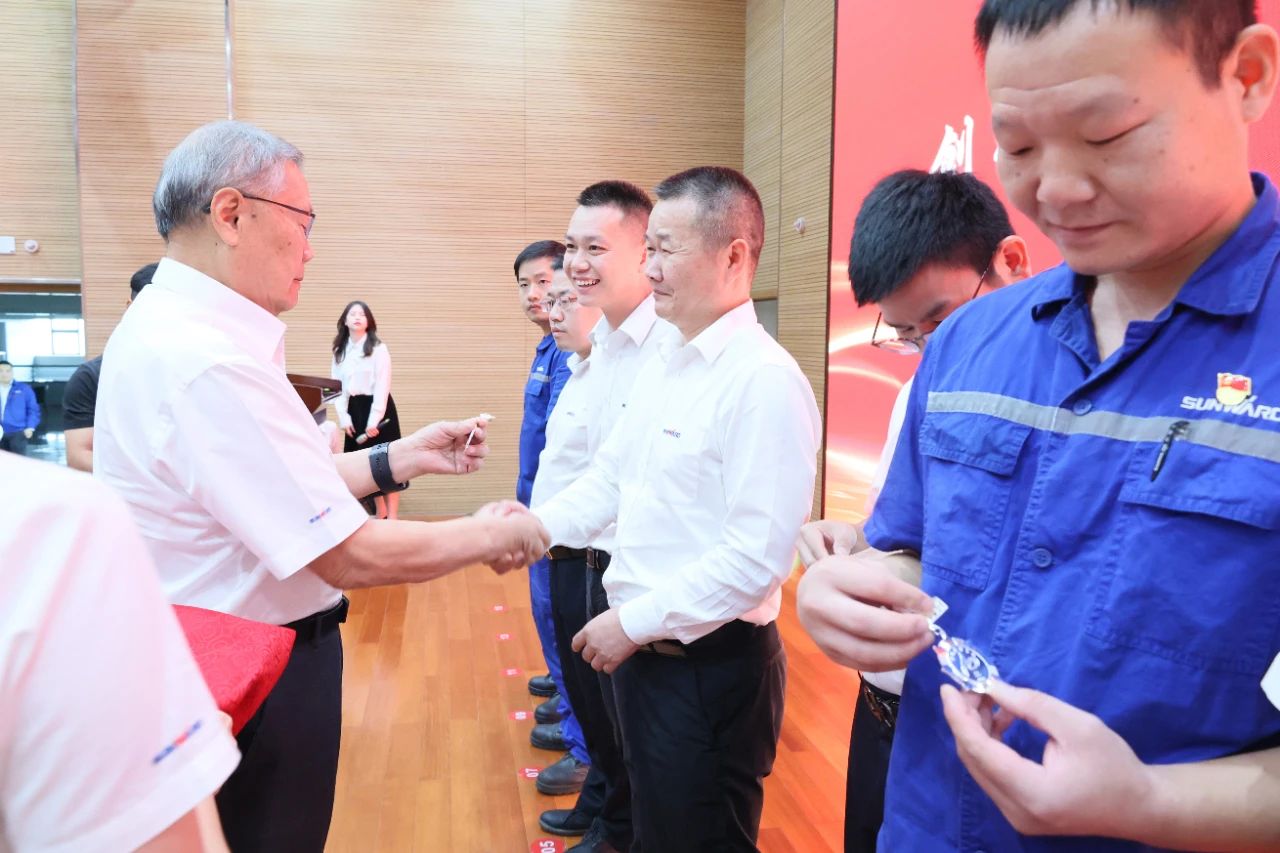 ǿ���� ��Э�� ����������԰������ף�ǹ��ɶԹ������ܽ���24���������ʢ���ٿ�