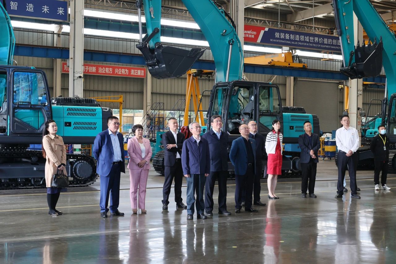 ���¹���������ϯ�����������ǹ��ɶԹ�������