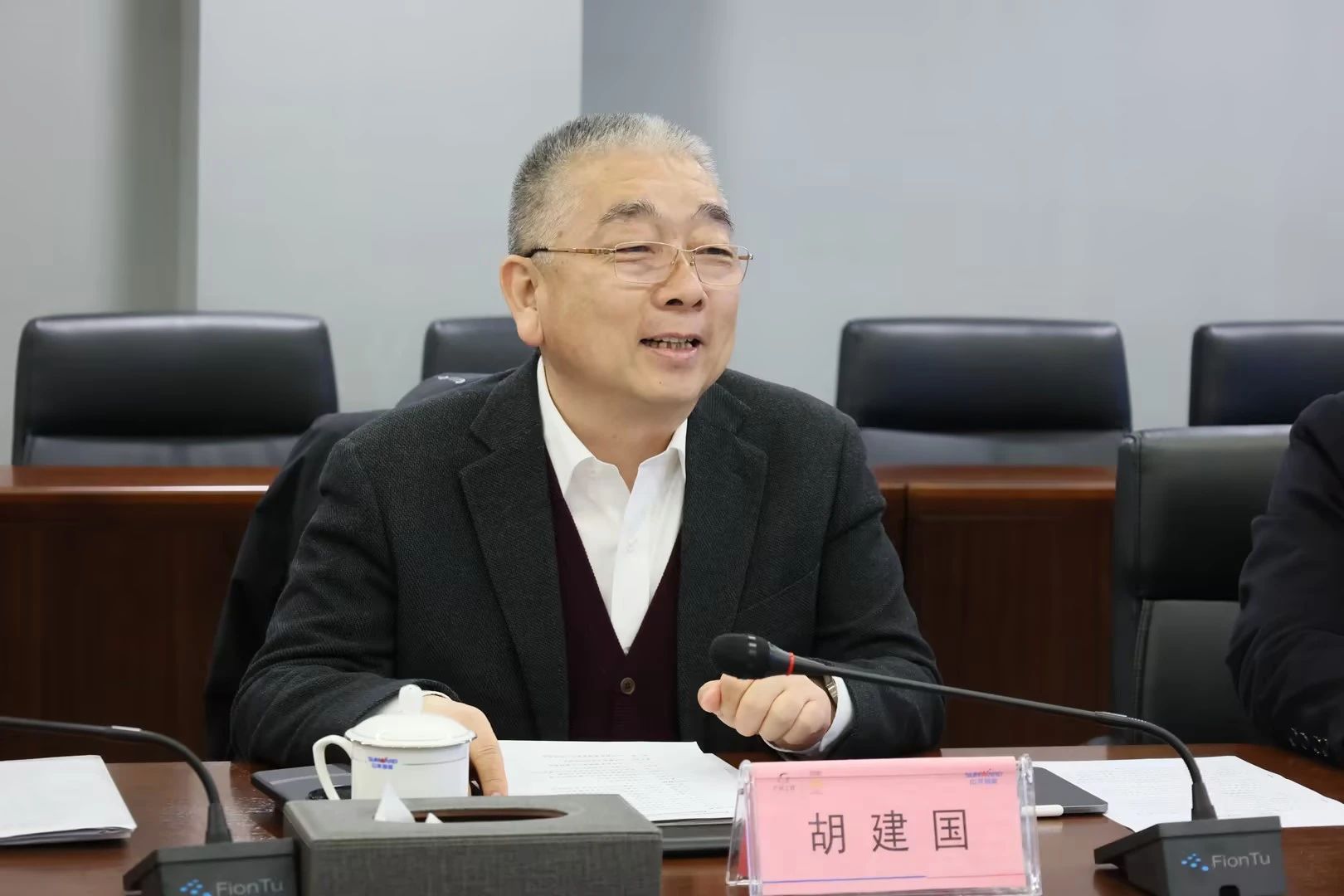 ��˼�����������º�������ͻ�ƣ�����ʮ���ֵ����ǹ��ɶԹ�������