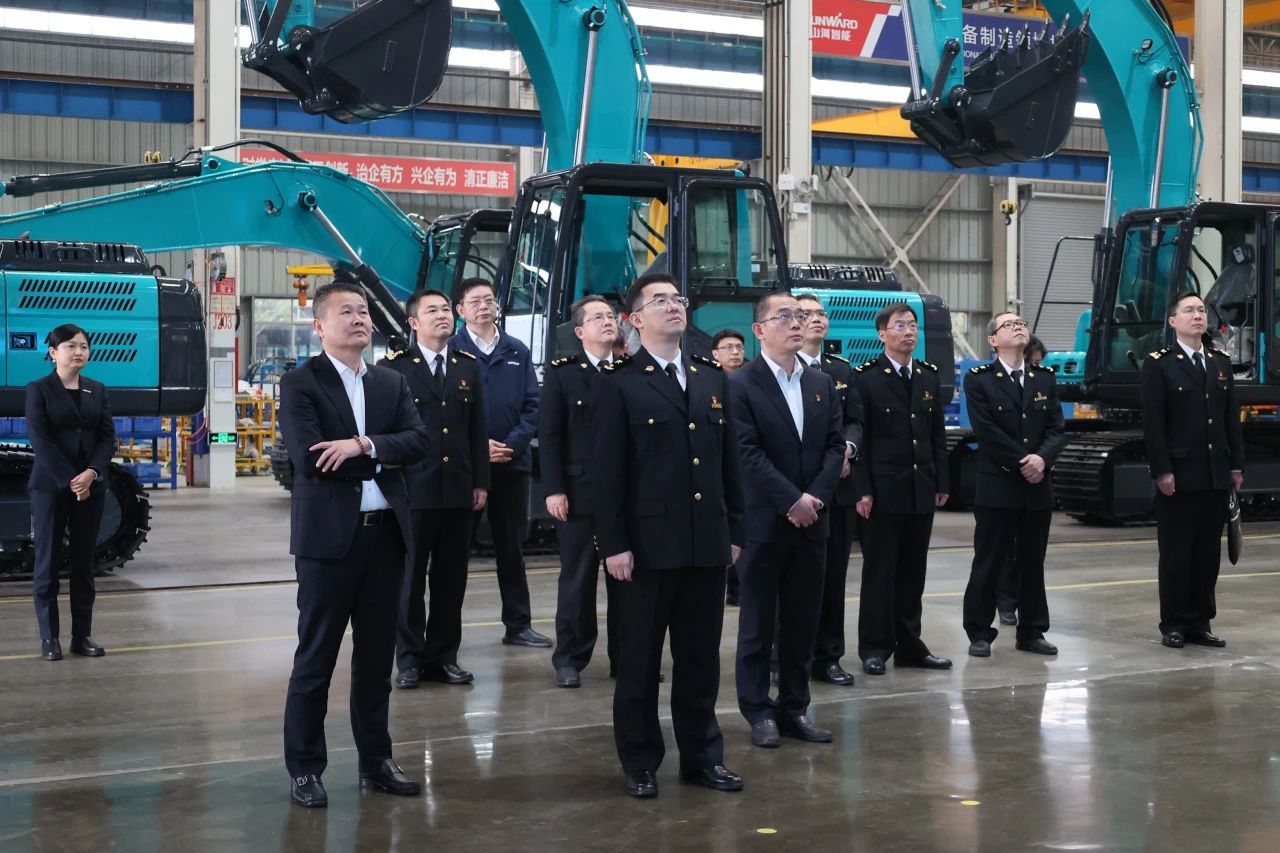 ��ɳ���ص�ί��ǡ��س����Ϊ�����ǹ��ɶԹ�������