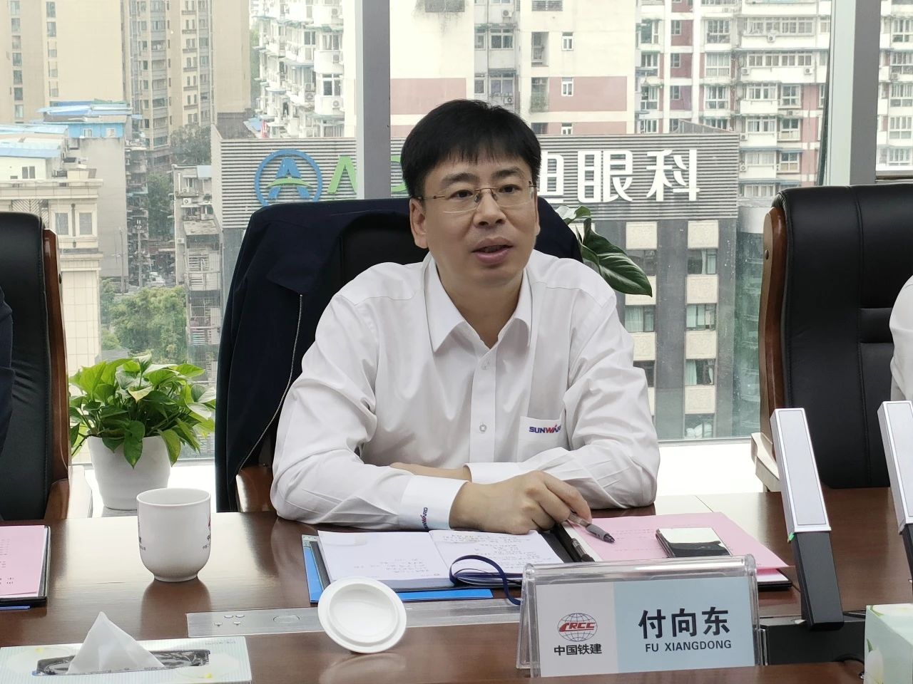 ˳Ӧ��������׷���º������ǹ��ɶԹ������ܵ���������ʮ����