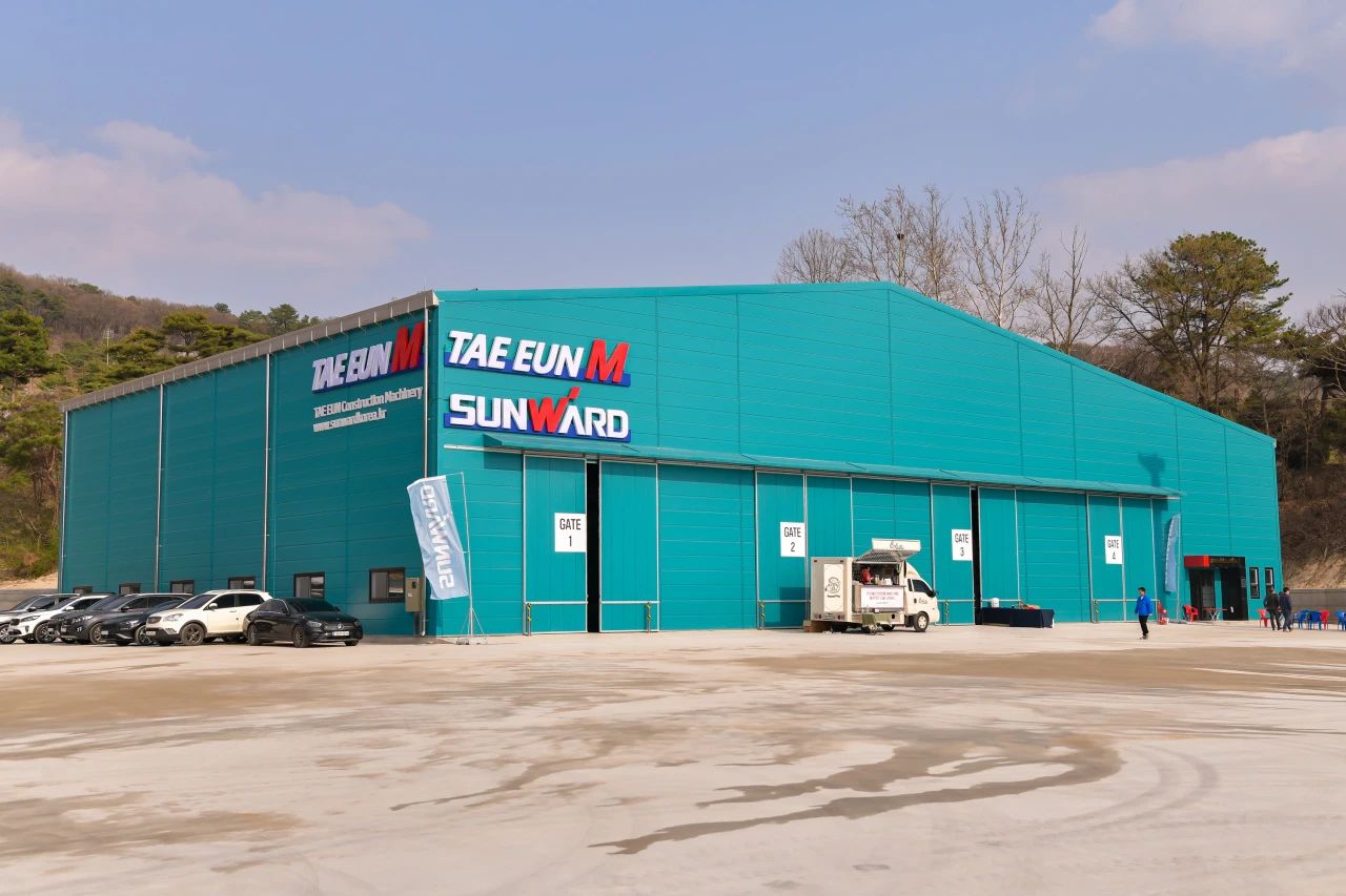 �ǹ��ɶԹ��������������Ŀ�ҵ����ߡ��ǹ��ɶԹ��������߶�������Բ������