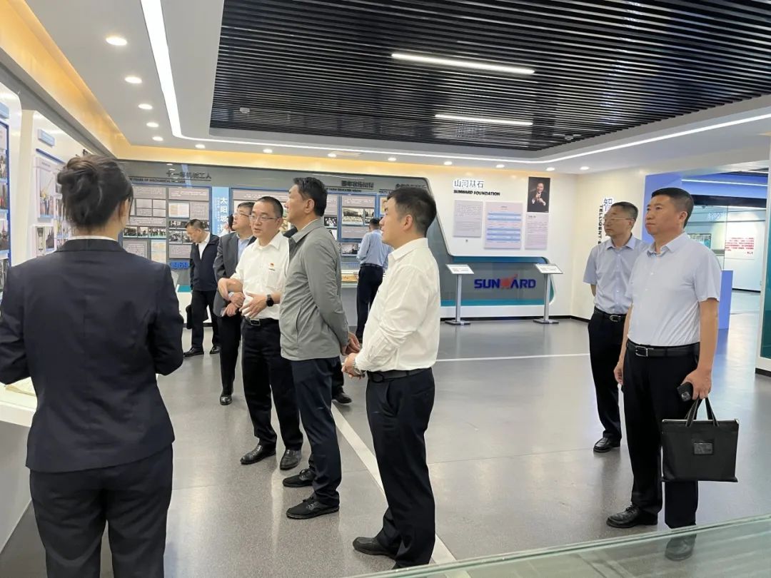 ��úƽ˷��ί��ǡ����³��½�һ�е����ǹ��ɶԹ�������