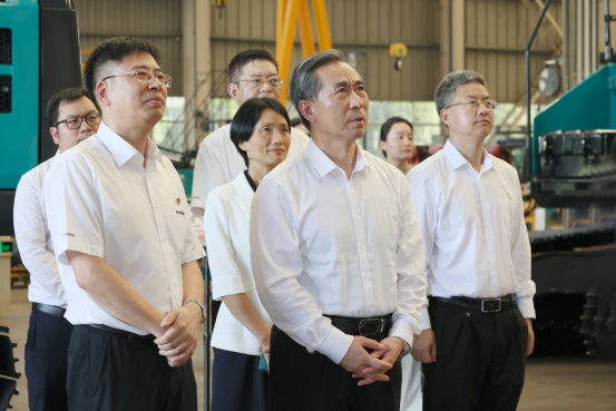 中国贸促会会长任鸿斌调研糖果派对官网智能