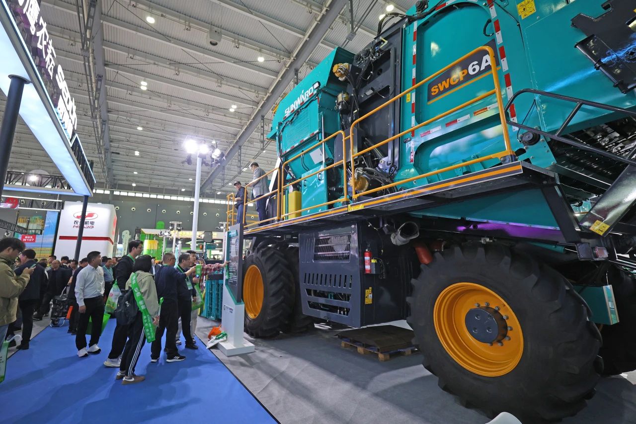 �۽����ܻ������˻����ǹ��ɶԹ�������Я����Ʒ����2024�й�����ũҵ��еչ