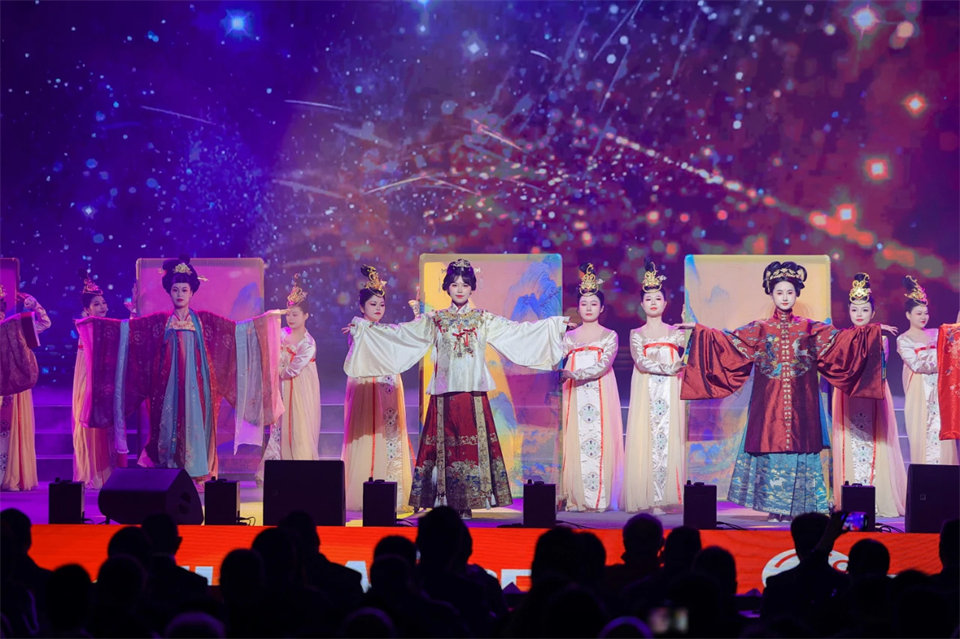 ���������ֵ ����ɼ�δ��������ף�ǹ��ɶԹ������ܽ���25�������������������ʢ�����