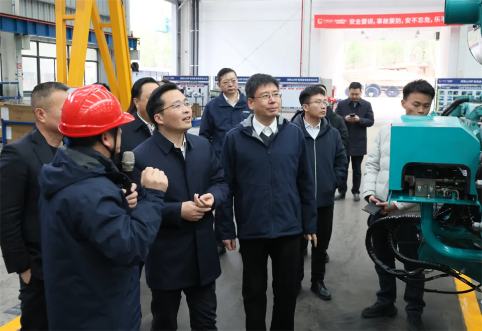 ���첨�߷õ����ǹ��ɶԹ�������