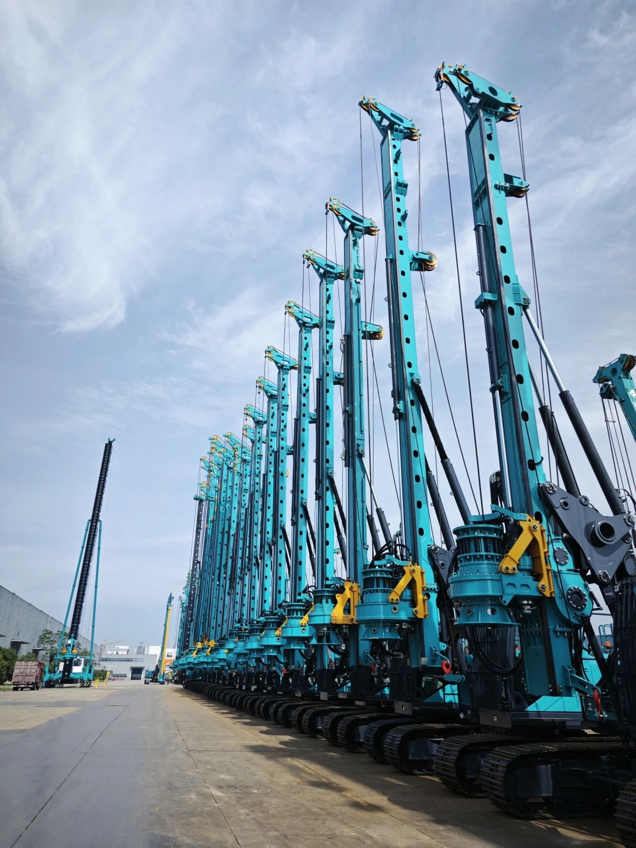 �ǹ��ɶԹ������ܾ��к��Ϲ��̻�е���г���������������ҵ����̬