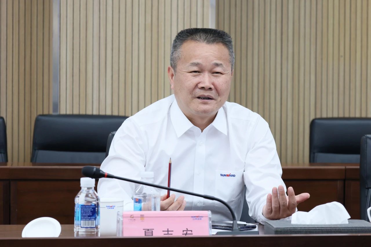 共促中国制造扬帆外洋!中国出口信用包管公司到访糖果派对官网智能