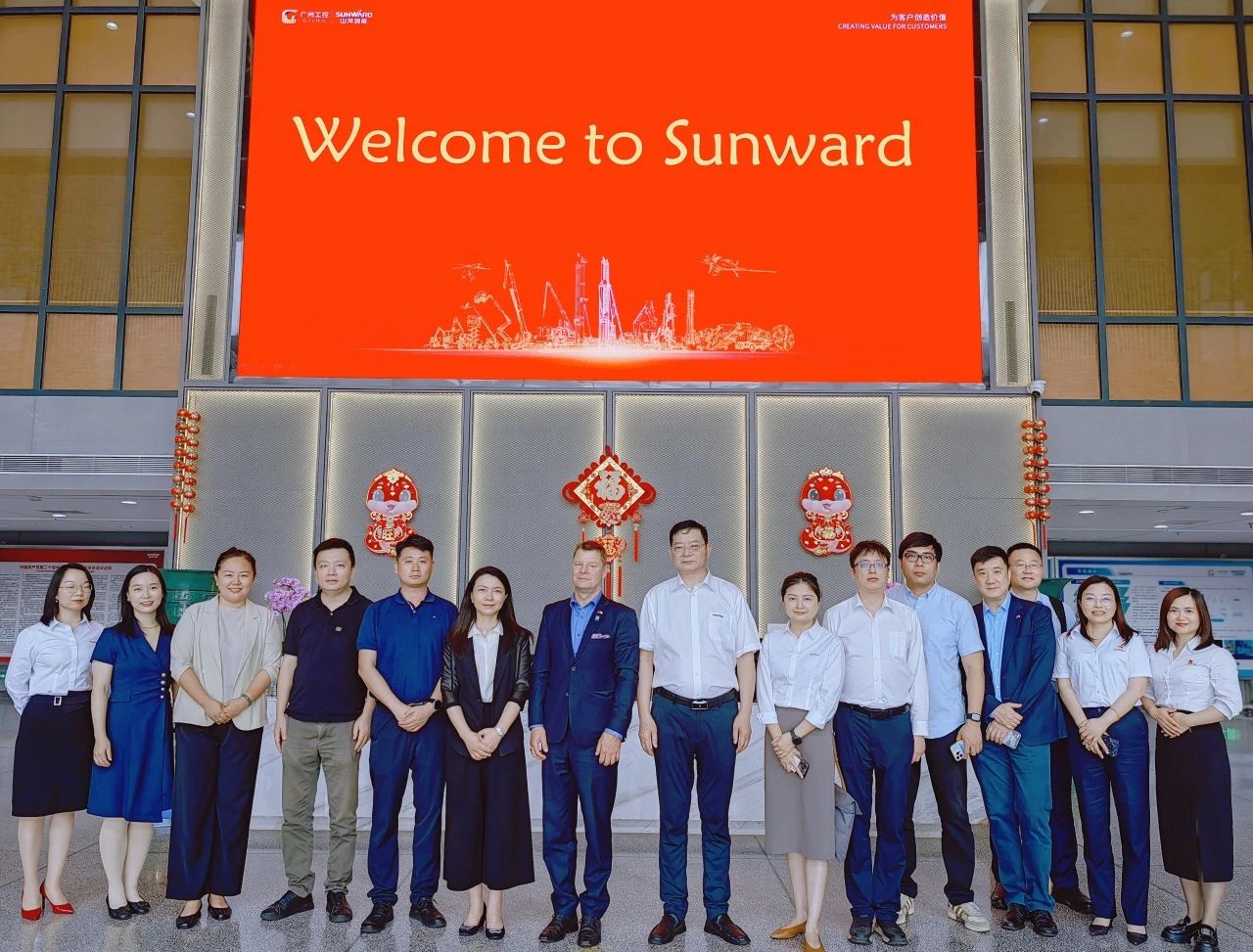 芬兰驻华大使馆商务参赞到访糖果派对官网智能