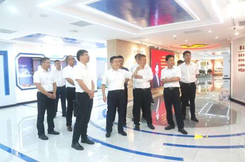 �ǹ��ɶԹ���-׷�󿵽�,����һ������