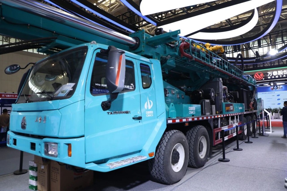 ¡°µØ¿±×°±¸ÄÜÁ¦ÌáÉýµÄÖØ´óÍ»ÆÆ¡±£¡ÌǹûÅɶԹÙÍøÖÇÄÜÍŽáÖйúú̿µØÖÊ×ܾÖÐû²¼T138³µÔØ×ê»ú